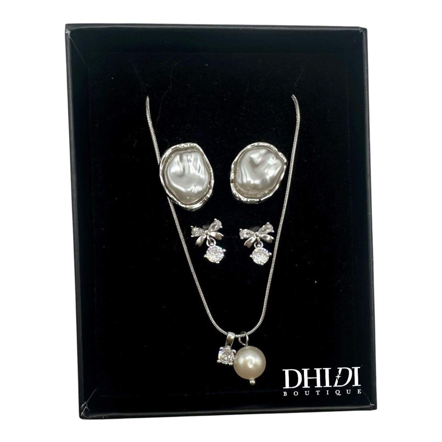 PROMESA ( Necklace and earrings )
