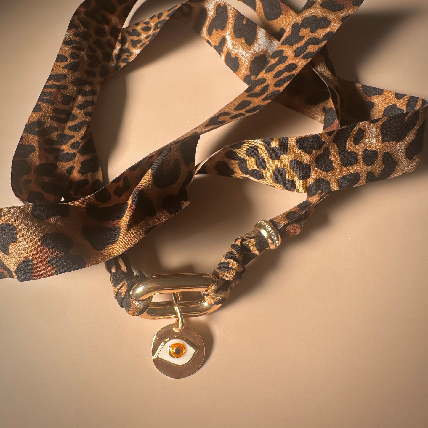 INSTINTO (Necklace)