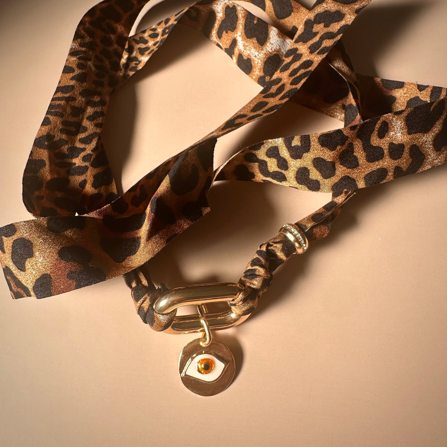 INSTINTO (Necklace)